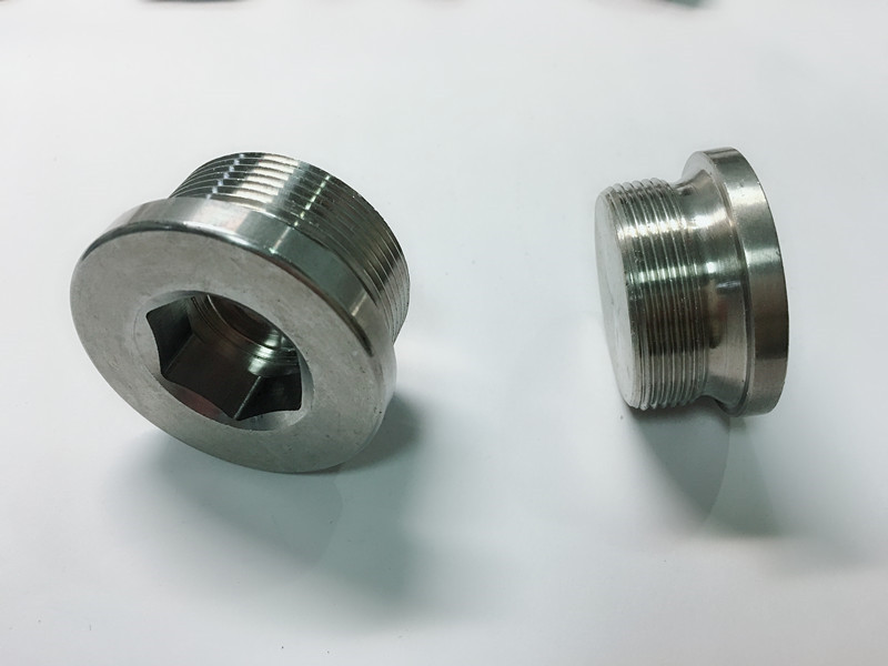 কাস্টম এস এস কী রিং দিয়ে স্টেইনলেস স্টিল রিং বল্ট তৈরি